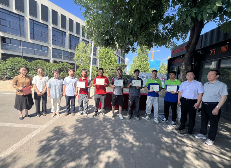 中建協分校召開新就業群體 “小哥助學”計劃學員畢業典禮